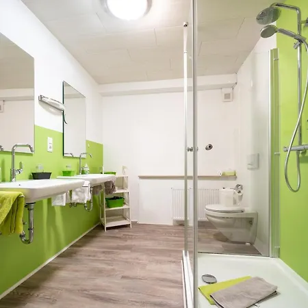 Hotelpension Schroeder וילינגן