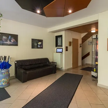Hotelpension Schroeder 3* וילינגן