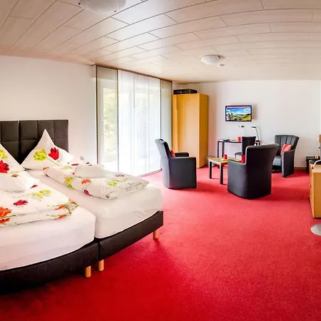 מלון Hotelpension Schroeder