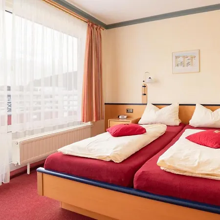 מלון Hotelpension Schroeder וילינגן